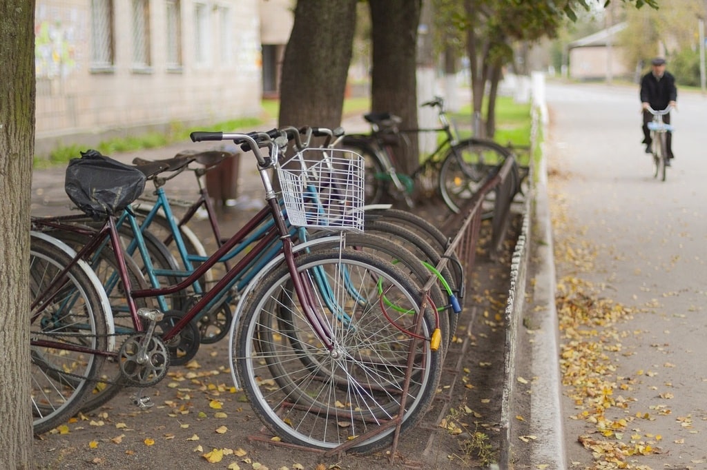Pourquoi adopter des manchons de vélo pour pédaler confortablement en hiver ?